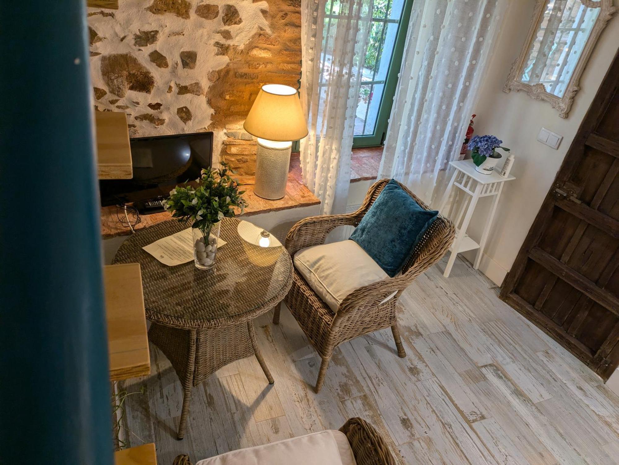 Finca La Favorita- Suites (Adults Only) Constantina Buitenkant foto